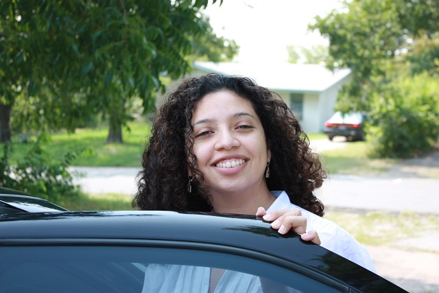 2008-08-30 0161 Brigitte Coming Out Of Car
